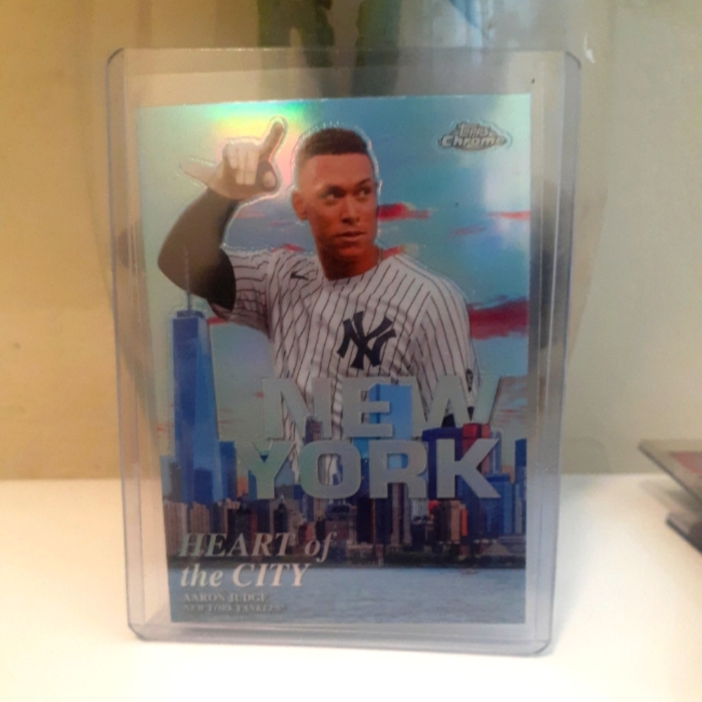 Aaron judge topps chrome card